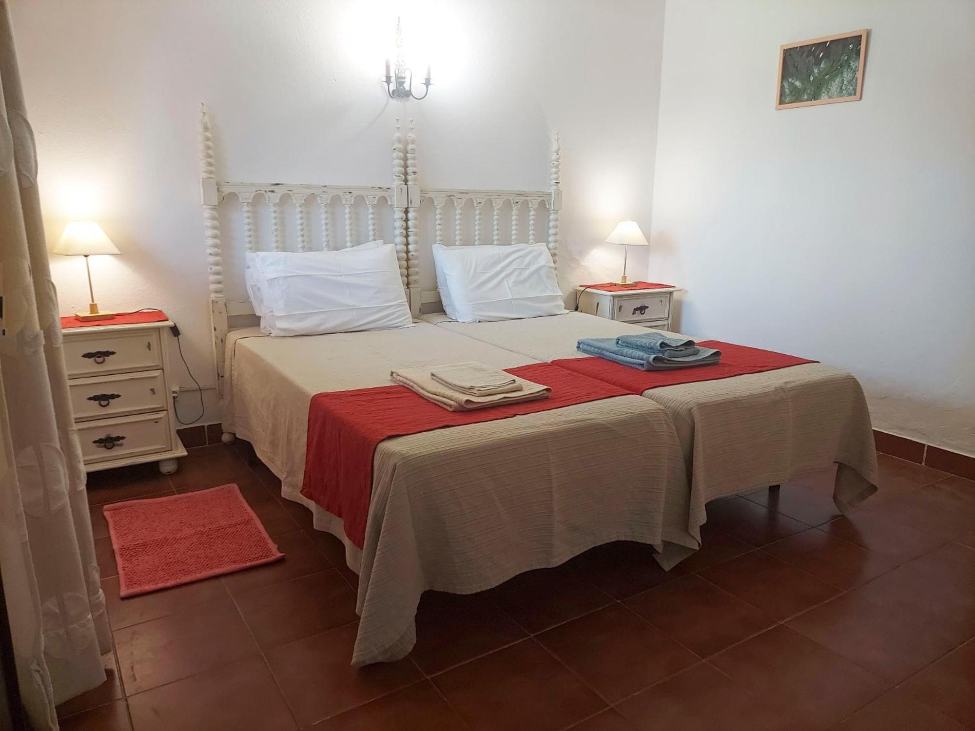 Vivenda Os Silvas Hotel Odiáxere Kültér fotó